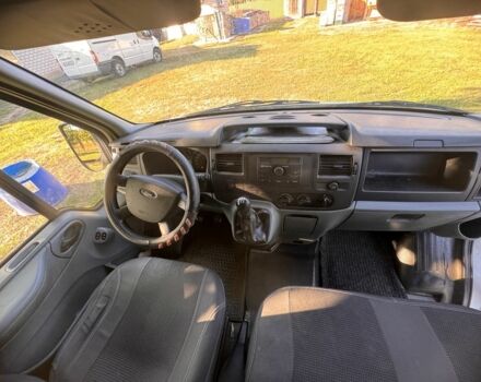 Белый Форд Транзит, объемом двигателя 2.2 л и пробегом 638 тыс. км за 4600 $, фото 3 на Automoto.ua