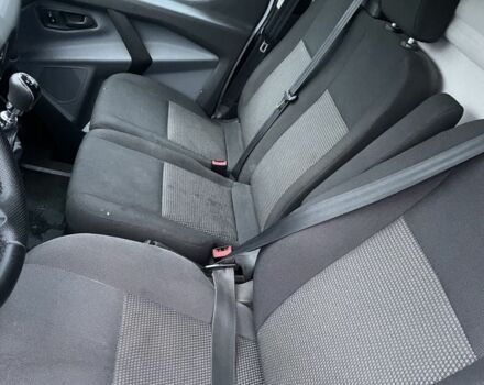 Белый Форд Транзит, объемом двигателя 2.2 л и пробегом 278 тыс. км за 11333 $, фото 22 на Automoto.ua