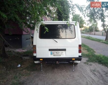 Белый Форд Транзит, объемом двигателя 2.5 л и пробегом 100 тыс. км за 1900 $, фото 2 на Automoto.ua
