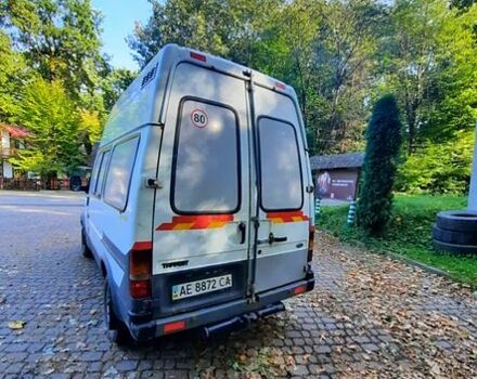 Белый Форд Транзит, объемом двигателя 2.5 л и пробегом 250 тыс. км за 3500 $, фото 2 на Automoto.ua