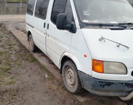 Білий Форд Транзит, об'ємом двигуна 2.5 л та пробігом 328 тис. км за 1350 $, фото 4 на Automoto.ua