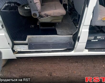 Белый Форд Транзит, объемом двигателя 2.5 л и пробегом 345 тыс. км за 4500 $, фото 9 на Automoto.ua