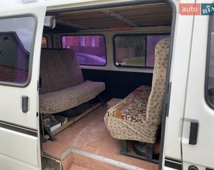 Білий Форд Транзит, об'ємом двигуна 2.5 л та пробігом 435 тис. км за 3000 $, фото 9 на Automoto.ua