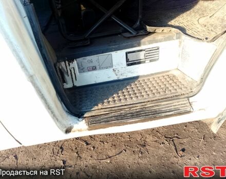 Белый Форд Транзит, объемом двигателя 2.5 л и пробегом 370 тыс. км за 3250 $, фото 6 на Automoto.ua