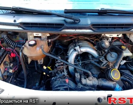 Белый Форд Транзит, объемом двигателя 2.5 л и пробегом 370 тыс. км за 3250 $, фото 13 на Automoto.ua