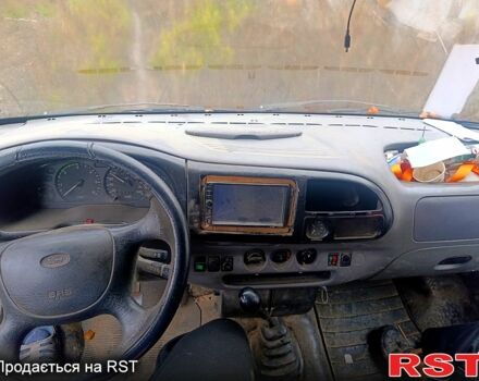 Белый Форд Транзит, объемом двигателя 2.5 л и пробегом 450 тыс. км за 2000 $, фото 5 на Automoto.ua