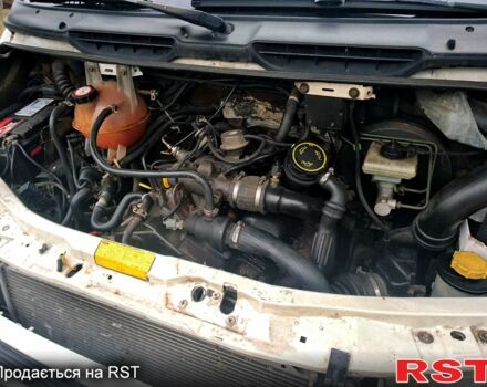 Белый Форд Транзит, объемом двигателя 2.5 л и пробегом 357 тыс. км за 2700 $, фото 2 на Automoto.ua