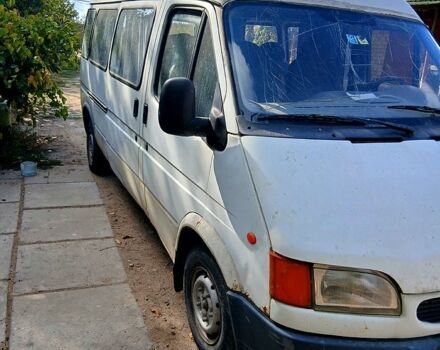 Белый Форд Транзит, объемом двигателя 2.5 л и пробегом 250 тыс. км за 3700 $, фото 1 на Automoto.ua