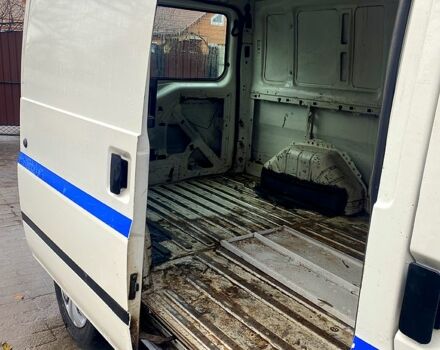 Белый Форд Транзит, объемом двигателя 2 л и пробегом 390 тыс. км за 2650 $, фото 7 на Automoto.ua