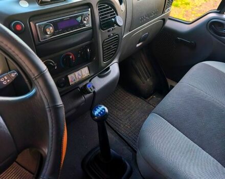 Форд Транзит 2003 в Барановке на Automoto.ua Белый Форд Транзит, объемом двигателя 2 л и пробегом 340 тыс. км за 6000 $, фото 5 на Automoto.ua