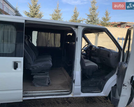 Белый Форд Транзит, объемом двигателя 2 л и пробегом 312 тыс. км за 3800 $, фото 7 на Automoto.ua