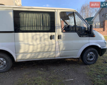 Белый Форд Транзит, объемом двигателя 2 л и пробегом 312 тыс. км за 3800 $, фото 1 на Automoto.ua
