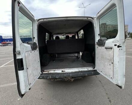 Белый Форд Транзит, объемом двигателя 2.2 л и пробегом 348 тыс. км за 4899 $, фото 11 на Automoto.ua