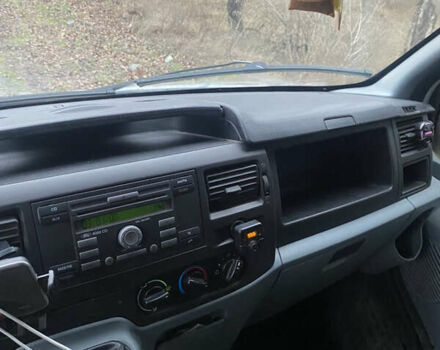 Білий Форд Транзит, об'ємом двигуна 2.4 л та пробігом 376 тис. км за 4300 $, фото 9 на Automoto.ua