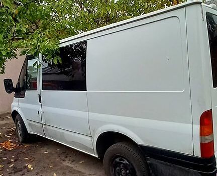 Белый Форд Транзит, объемом двигателя 20 л и пробегом 334 тыс. км за 4500 $, фото 2 на Automoto.ua
