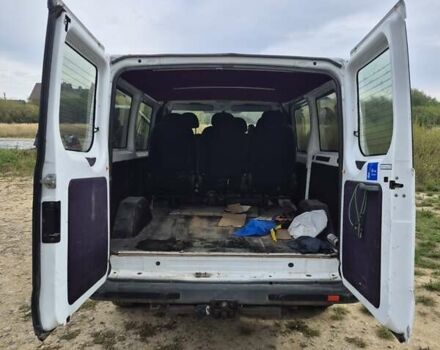 Белый Форд Транзит, объемом двигателя 2.4 л и пробегом 205 тыс. км за 6500 $, фото 2 на Automoto.ua