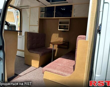 Белый Форд Транзит, объемом двигателя 2.4 л и пробегом 322 тыс. км за 17500 $, фото 1 на Automoto.ua