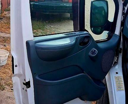 Белый Форд Транзит, объемом двигателя 2.2 л и пробегом 182 тыс. км за 8700 $, фото 5 на Automoto.ua