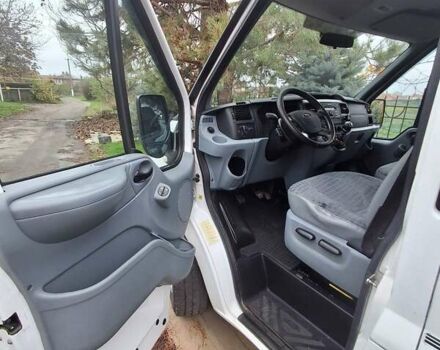 Белый Форд Транзит, объемом двигателя 2.2 л и пробегом 280 тыс. км за 9100 $, фото 6 на Automoto.ua