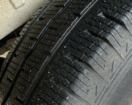 Белый Форд Транзит, объемом двигателя 2.2 л и пробегом 229 тыс. км за 11100 $, фото 4 на Automoto.ua