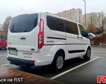 Белый Форд Транзит, объемом двигателя 2 л и пробегом 241 тыс. км за 21999 $, фото 2 на Automoto.ua