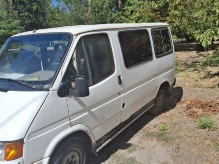 Белый Форд Транзит, объемом двигателя 0 л и пробегом 350 тыс. км за 1800 $, фото 1 на Automoto.ua