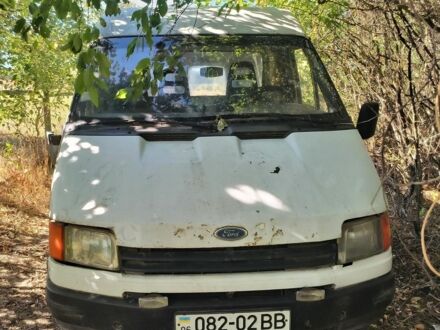 Білий Форд Транзит, об'ємом двигуна 2.5 л та пробігом 500 тис. км за 1450 $, фото 1 на Automoto.ua