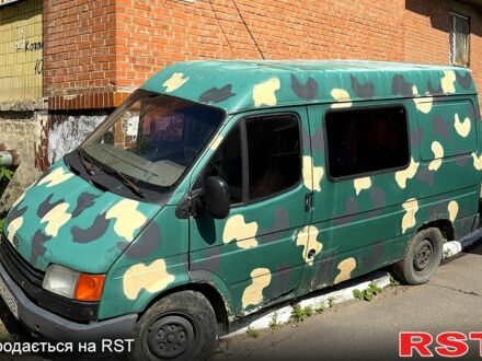 Білий Форд Транзит, об'ємом двигуна 2 л та пробігом 300 тис. км за 1700 $, фото 1 на Automoto.ua