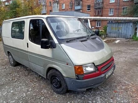Форд Транзит 1990 у Дніпро (Дніпропетровську) на Automoto.ua Білий Форд Транзит, об'ємом двигуна 2 л та пробігом 150 тис. км за 1000 $, фото 1 на Automoto.ua