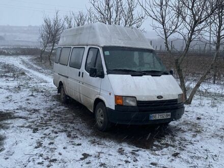 Белый Форд Транзит, объемом двигателя 2.5 л и пробегом 100 тыс. км за 1200 $, фото 1 на Automoto.ua