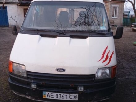 Білий Форд Транзит, об'ємом двигуна 2.5 л та пробігом 150 тис. км за 2700 $, фото 1 на Automoto.ua