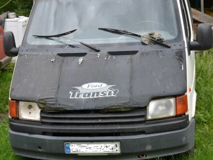 Белый Форд Транзит, объемом двигателя 2 л и пробегом 1000 тыс. км за 600 $, фото 1 на Automoto.ua