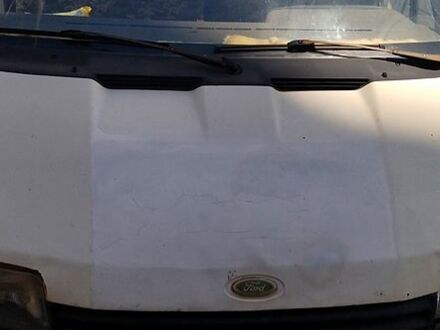 Белый Форд Транзит, объемом двигателя 2.5 л и пробегом 500 тыс. км за 2800 $, фото 1 на Automoto.ua