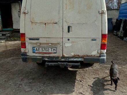 Форд Транзит 1990 в Днепре (Днепропетровске) на Automoto.ua Белый Форд Транзит, объемом двигателя 2.5 л и пробегом 300 тыс. км за 1400 $, фото 1 на Automoto.ua