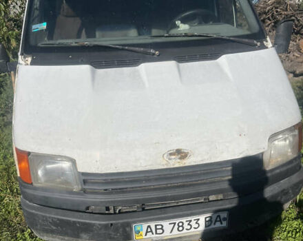 Білий Форд Транзит, об'ємом двигуна 1.8 л та пробігом 320 тис. км за 950 $, фото 1 на Automoto.ua