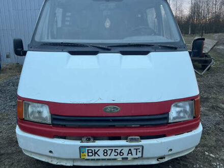 Белый Форд Транзит, объемом двигателя 2.5 л и пробегом 200 тыс. км за 2250 $, фото 1 на Automoto.ua