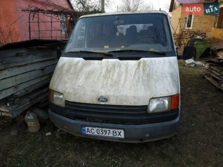 Форд Транзит 1991 у Рівному на Automoto.ua Білий Форд Транзит, об'ємом двигуна 2.5 л та пробігом 400 тис. км за 1100 $, фото 1 на Automoto.ua