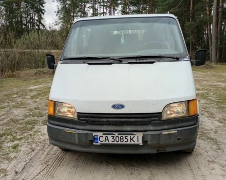 Белый Форд Транзит, объемом двигателя 2.5 л и пробегом 98 тыс. км за 2550 $, фото 1 на Automoto.ua
