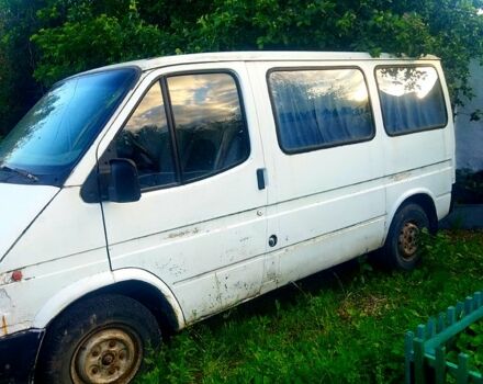 Білий Форд Транзит, об'ємом двигуна 2.4 л та пробігом 110 тис. км за 1200 $, фото 1 на Automoto.ua