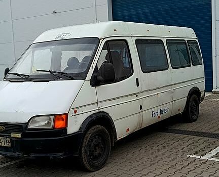 Белый Форд Транзит, объемом двигателя 2.5 л и пробегом 0 тыс. км за 1400 $, фото 1 на Automoto.ua
