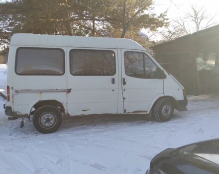Белый Форд Транзит, объемом двигателя 2.5 л и пробегом 500 тыс. км за 2000 $, фото 1 на Automoto.ua