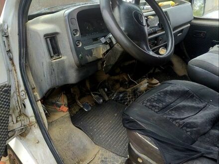 Білий Форд Транзит, об'ємом двигуна 2.5 л та пробігом 400 тис. км за 1100 $, фото 1 на Automoto.ua