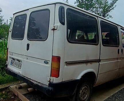 Білий Форд Транзит, об'ємом двигуна 2.5 л та пробігом 0 тис. км за 1700 $, фото 1 на Automoto.ua