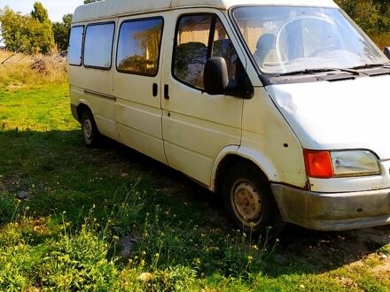 Белый Форд Транзит, объемом двигателя 2.5 л и пробегом 432 тыс. км за 1500 $, фото 1 на Automoto.ua