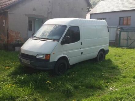 Белый Форд Транзит, объемом двигателя 2.5 л и пробегом 100 тыс. км за 2350 $, фото 1 на Automoto.ua