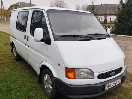 Білий Форд Транзит, об'ємом двигуна 2.5 л та пробігом 372 тис. км за 2900 $, фото 1 на Automoto.ua