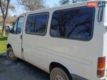 Белый Форд Транзит, объемом двигателя 2.5 л и пробегом 200 тыс. км за 2000 $, фото 1 на Automoto.ua