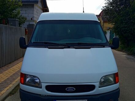 Белый Форд Транзит, объемом двигателя 2.5 л и пробегом 386 тыс. км за 3900 $, фото 1 на Automoto.ua