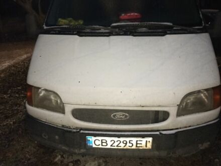 Белый Форд Транзит, объемом двигателя 2.5 л и пробегом 111 тыс. км за 1900 $, фото 1 на Automoto.ua