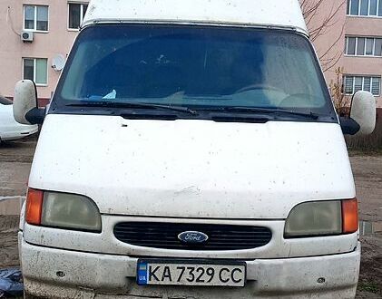 Белый Форд Транзит, объемом двигателя 2.5 л и пробегом 400 тыс. км за 2000 $, фото 1 на Automoto.ua